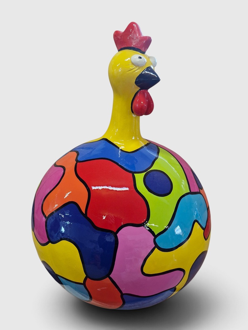 Bunte Huhn Gartenfigur mit abstraktem Muster, bis 80 cm erhältlich.