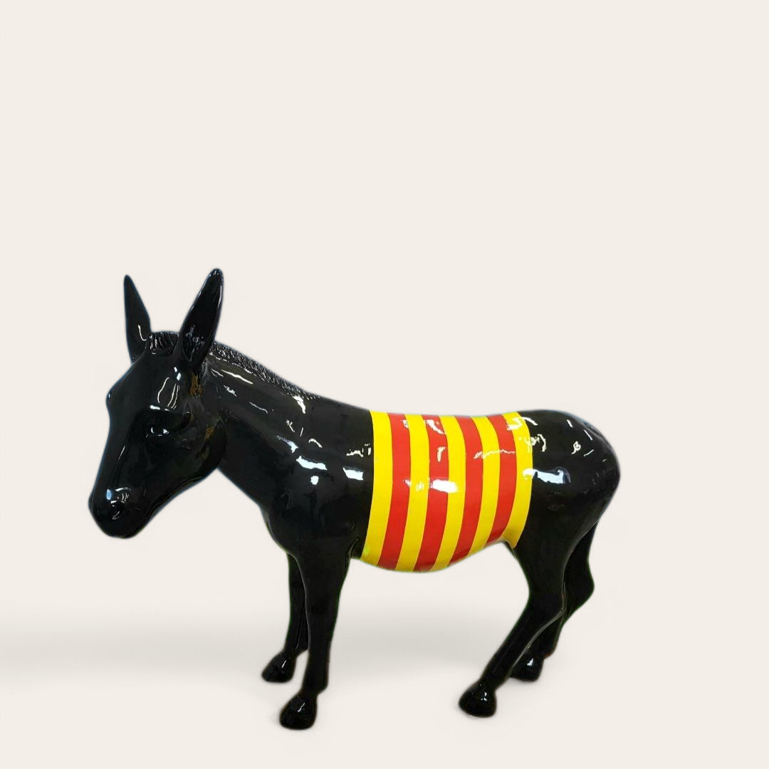 Esel Bunte Haus und Garten Dekoration Figur Lebensgroß 174 cm 1 Esel Bunte Haus und Garten Dekoration Figur. Schwarzer Esel mit roten und gelben Streifen, 174 cm.