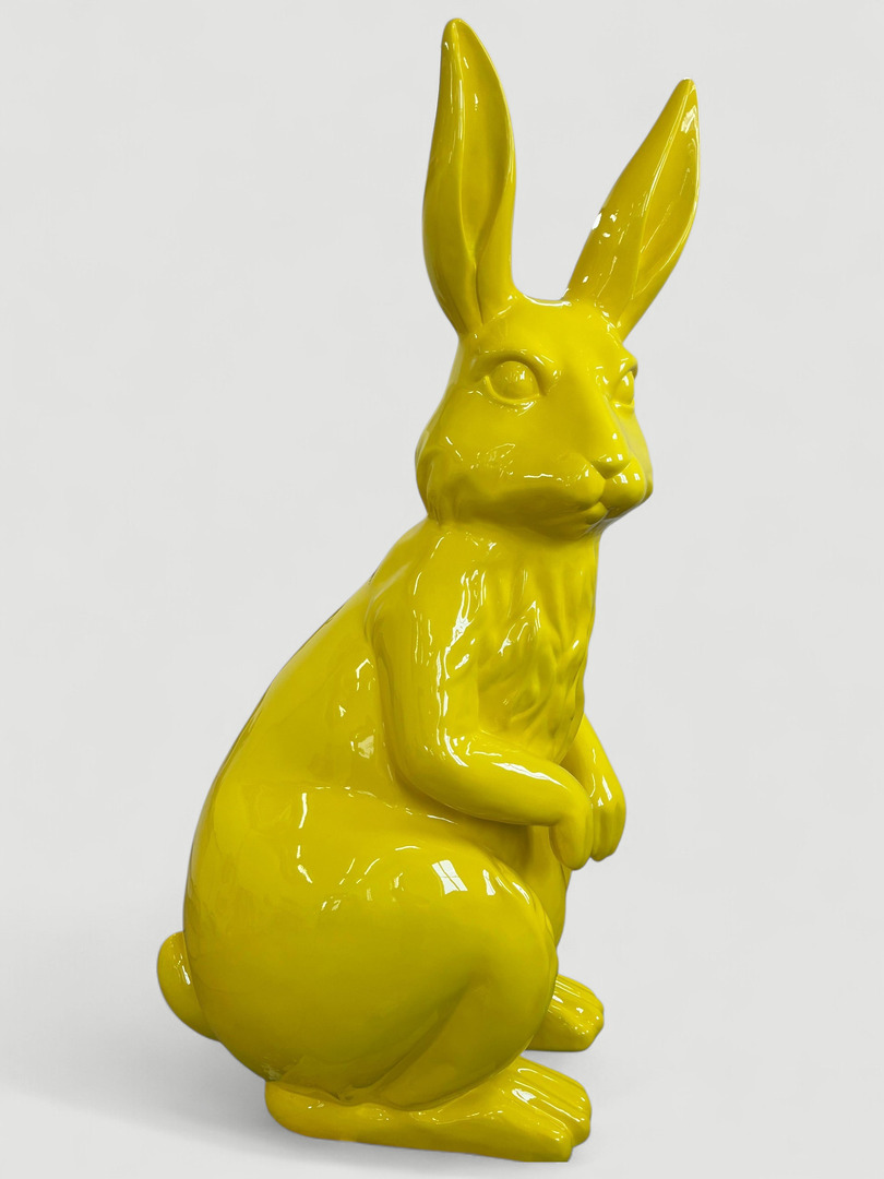 Gelbe Hasenstatue, dekoratives Element, Osterhase