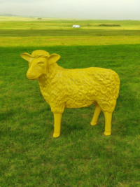 Bunte Frühlings Schaf bei Shop.garten-fantasy.de