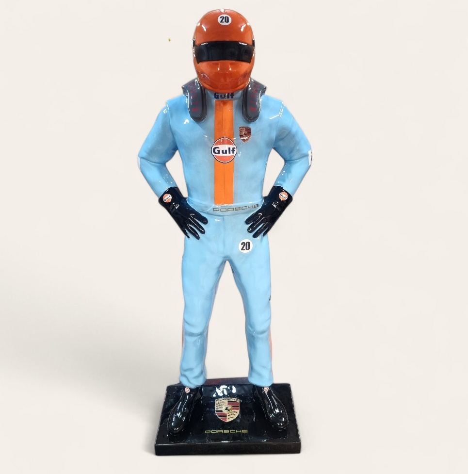 Formel 1 Deko Figur bei Garten-Fantasy