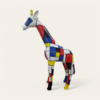 Design Giraffe Bunt stehend lackiert Deko Statue 115 cm: Bunte Deko-Giraffe mit geometrischem Muster.